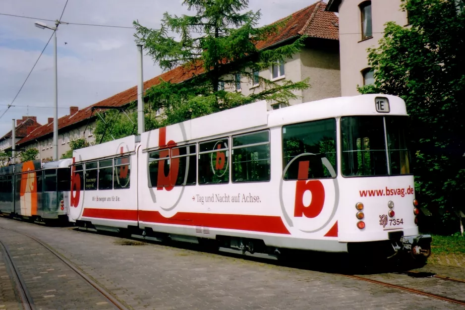 Braunschweig articulated tram 7354 at the depot Helmstedter Straße (2006)
