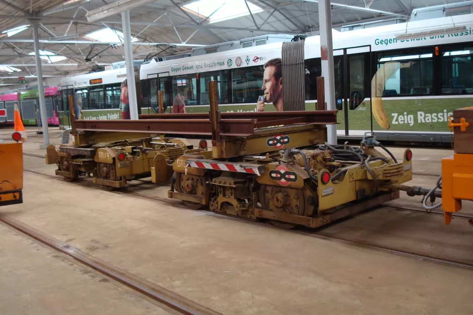 Bremen rail transport wagon GTL4 inside Sebaldsbrück (2013)