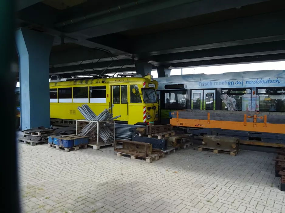 Bremen service vehicle AT 6 at BSAG - Zentrum (2019)