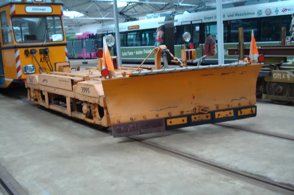 Bremen snowplow 3995 SP2 inside Sebaldsbrück (2013)