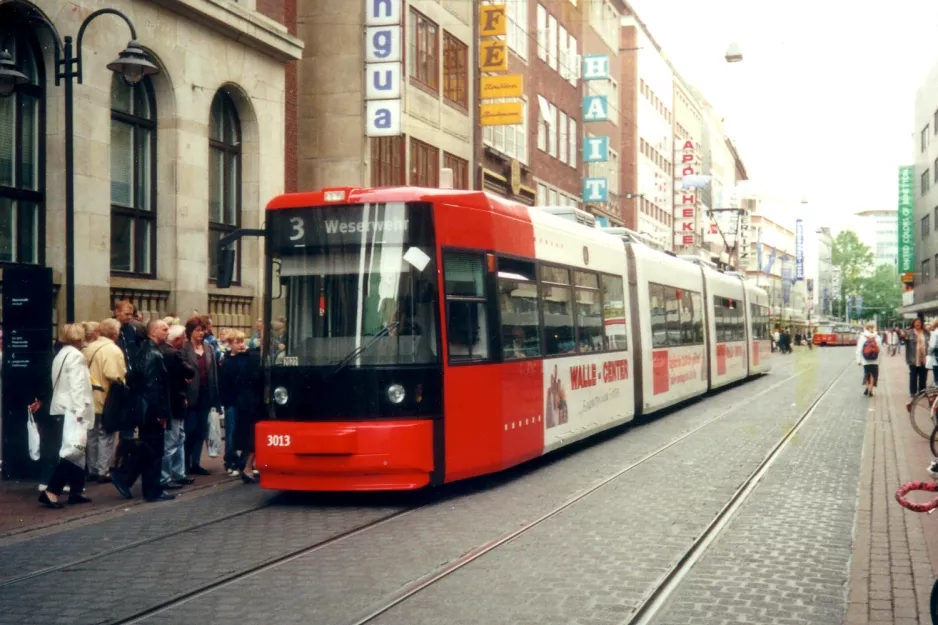 Bremen tram line 3 with low-floor articulated tram 3013 at Obernstraße (2000)