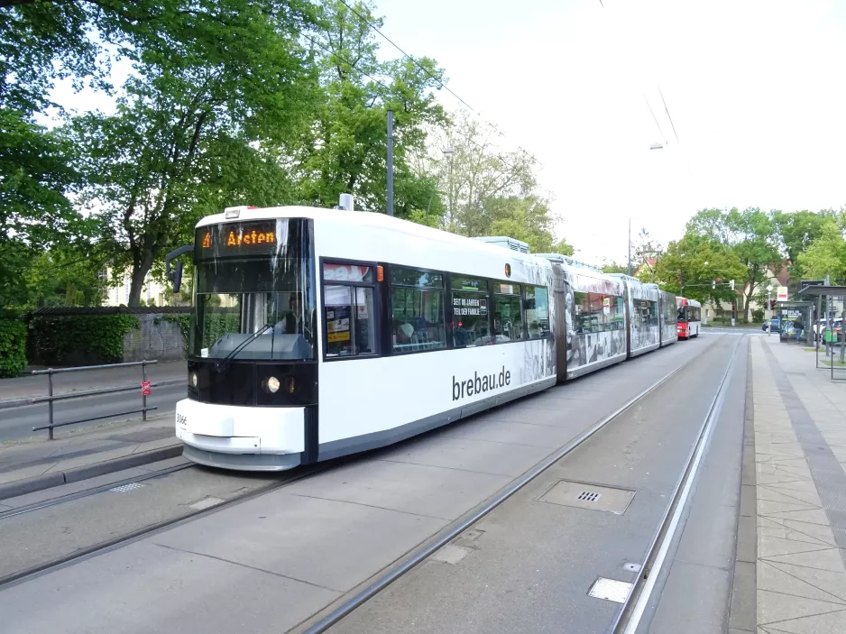 Bremen tram line 4 with low-floor articulated tram 3062 at Horn (Horner Kirche) (2019)