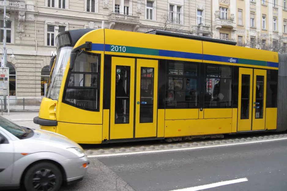 Budapest low-floor articulated tram 2010 at Jászai Mari tér (2013)