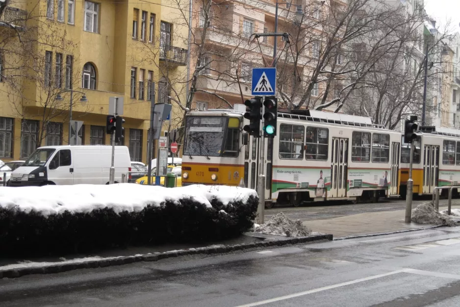 Budapest tram line 18 with railcar 4170 at Gárdonyi tér (2013)