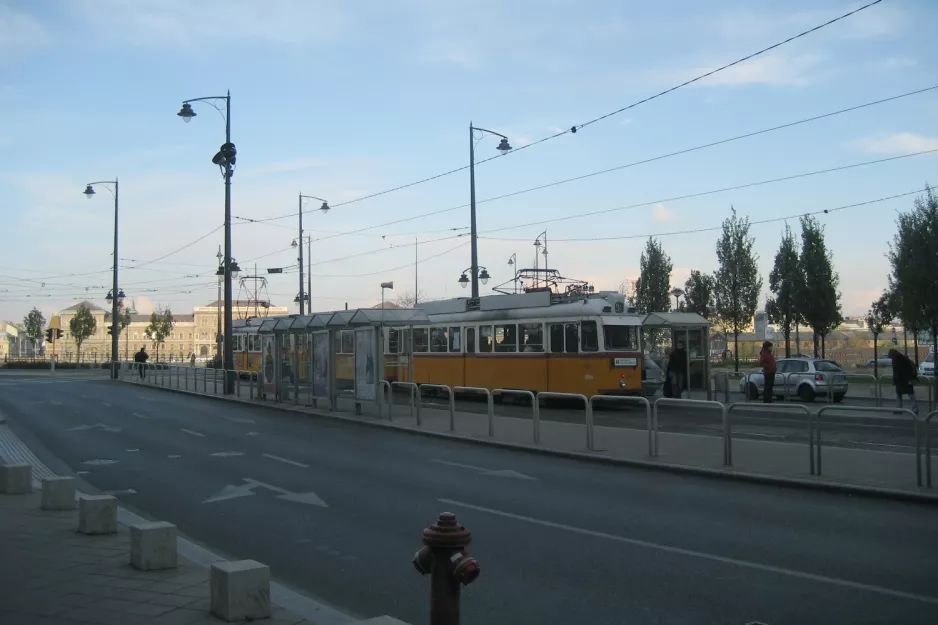 Budapest tram line 49 with railcar 3366 on Bartók Béla út (2006)
