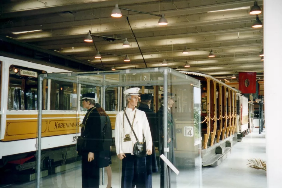 Copenhagen open sidecar 389 in HT museum (2003)