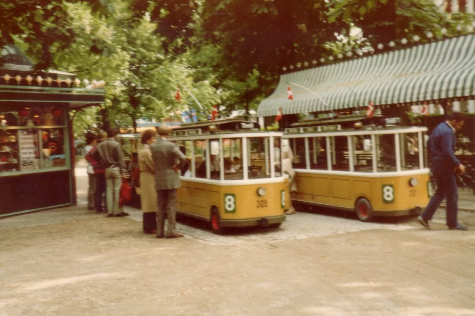 Copenhagen Tivoli Linie 8 with model railcar 305  (1983)
