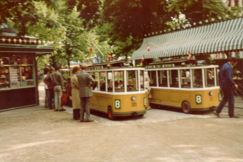 Copenhagen Tivoli with model railcar 305 at Linie 8 (1983)