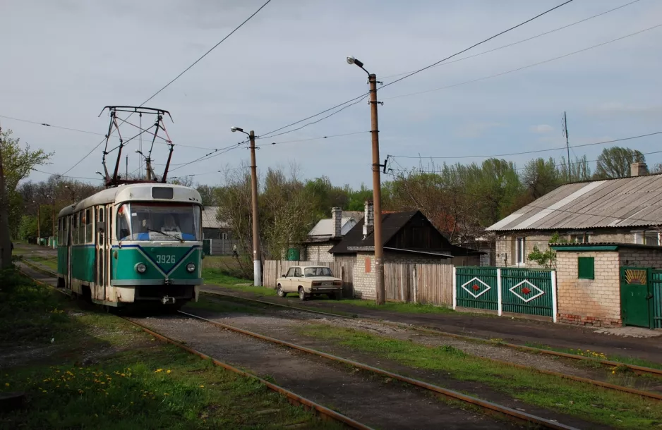 Donetsk tram line 15 with railcar 3926 at Stanochna St (2011)