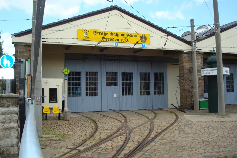 Dresden in front of Straßenbahnmuseum (2015)