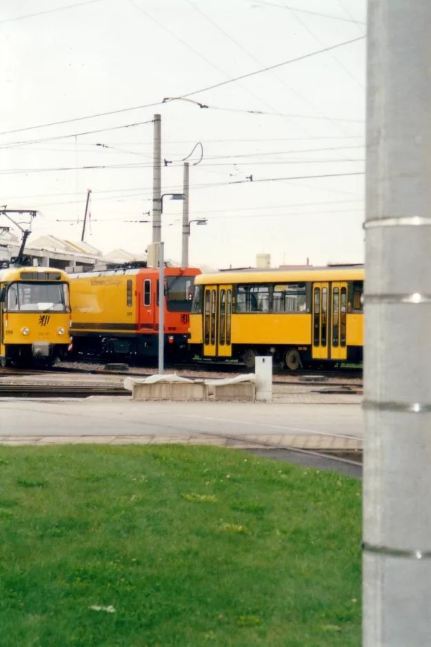 Dresden railcar 224 201 at the depot Gorbitz (2002)