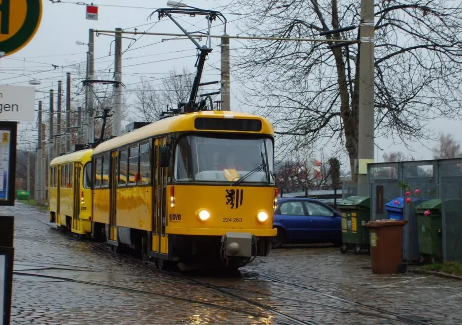 Dresden railcar 224 263 at Betriebshof Trachenberge (2006)