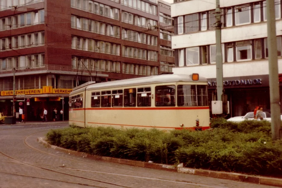 Düsseldorf close by Hauptbahnhof (1981)