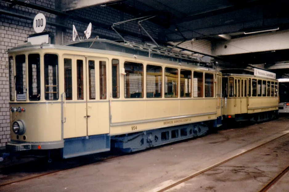 Düsseldorf railcar 954 inside Betriebshof Lierenfeld (1996)