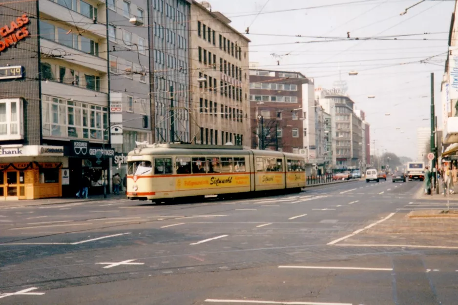 Düsseldorf tram line 715  near Berliner Allee (1996)