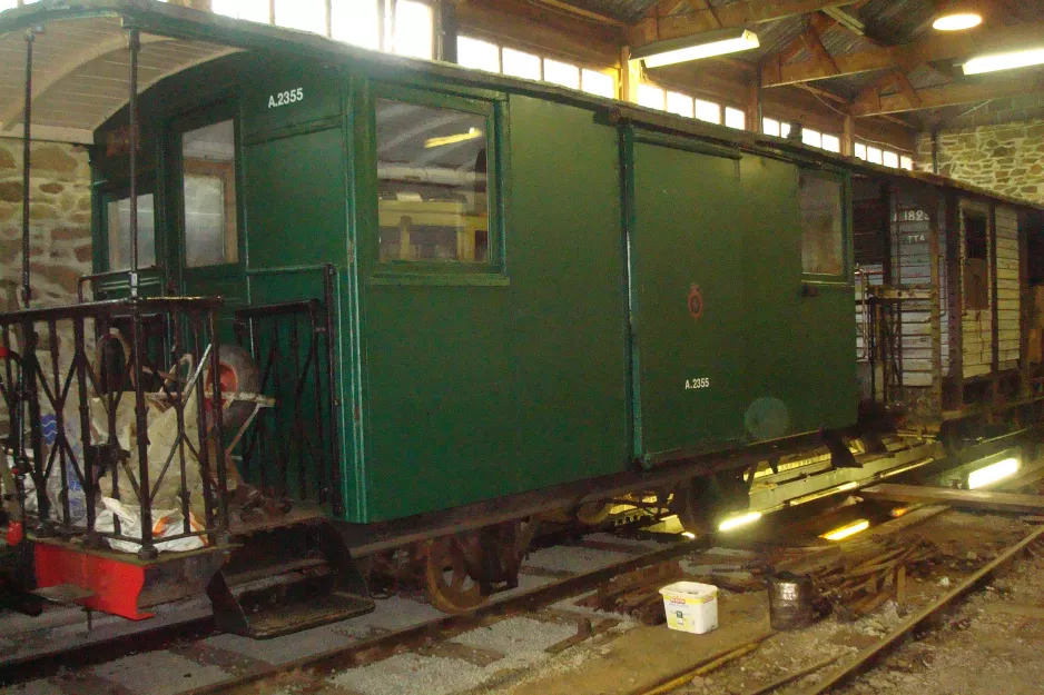 Érezée freight car A.2355 inside the depot Tramway Touristique de l'Aisne (2014)