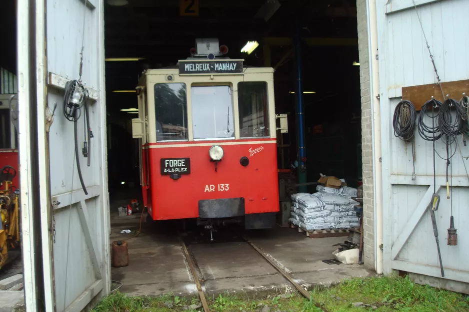 Érezée railcar AR 133 "Francais" inside Tramway Touristique de l'Aisne (2014)