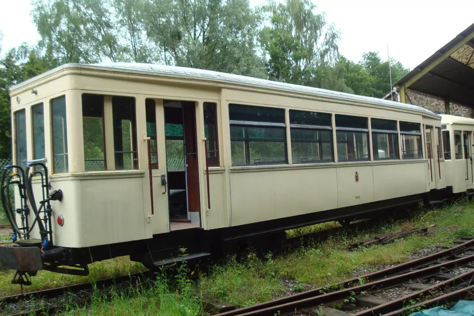 Érezée sidecar 19538 in front of Tramway Touristique de l'Aisne (2014)