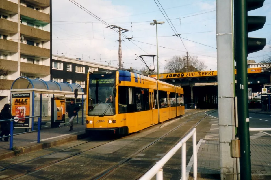 Essen tram line 109 with low-floor articulated tram 1533 at Hollestr. (2004)