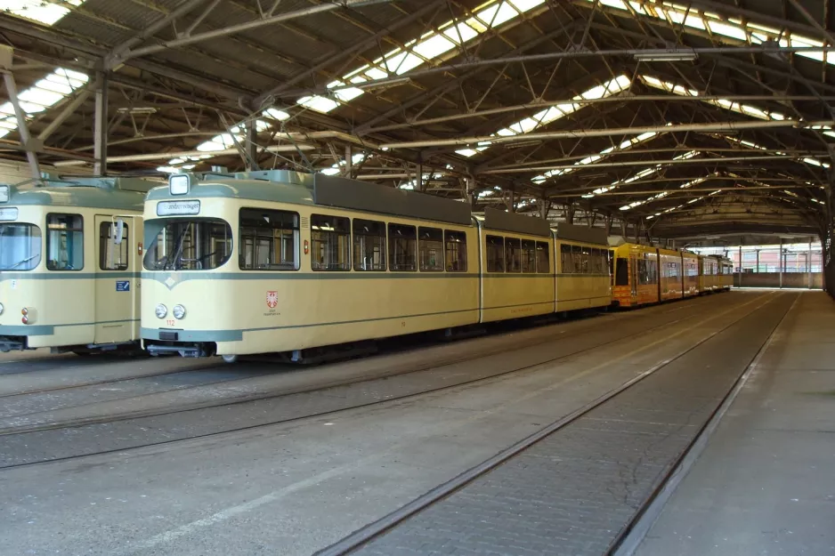 Frankfurt am Main museum tram 112 inside Heilbronner Str. (2010)