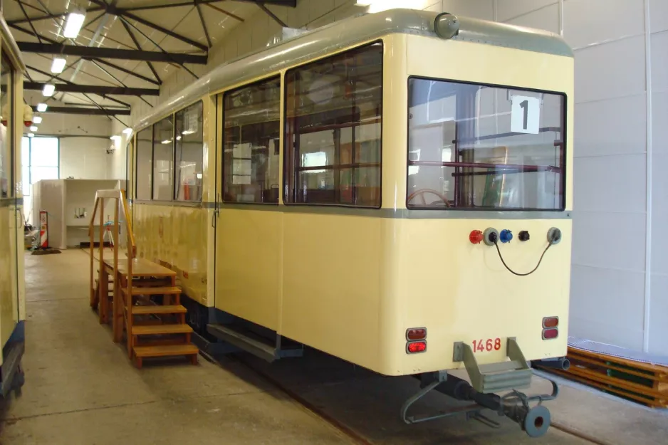 Frankfurt am Main sidecar 1468 at Halle Ost (2010)