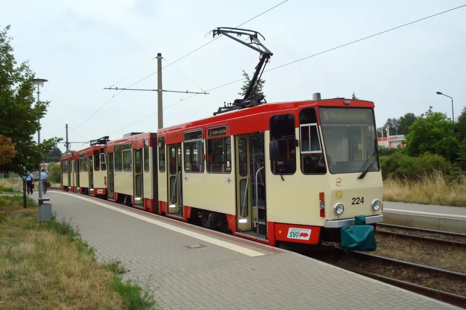 Frankfurt (Oder) extra line 5 with articulated tram 224 at Neuberesinchen (2008)