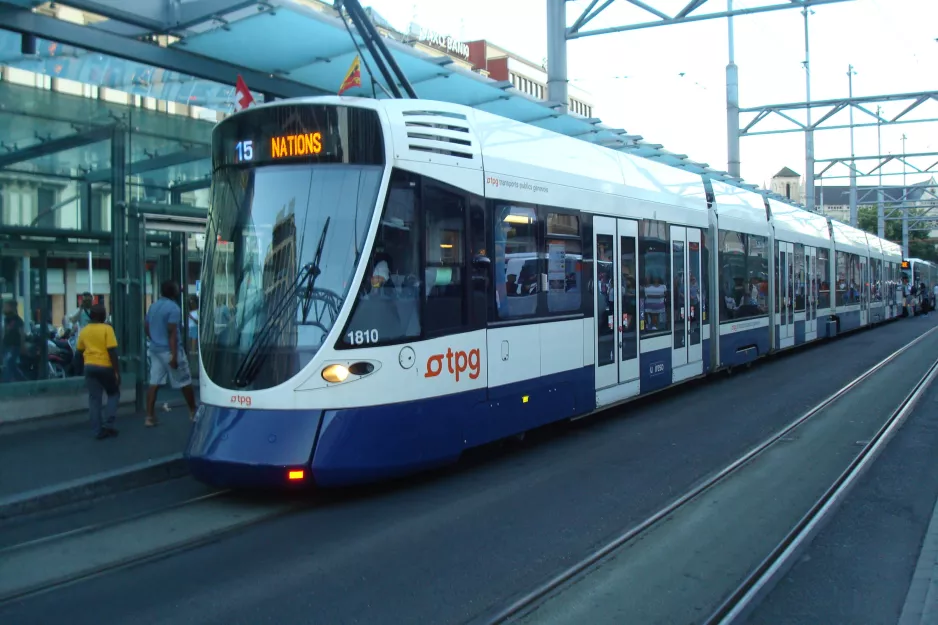 Geneva tram line 15 with low-floor articulated tram 1810 at Gade Cornavin (2016)