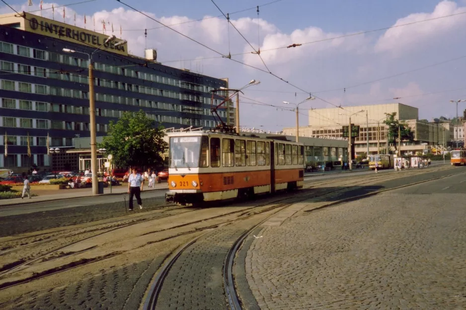 Gera extra line 2 with articulated tram 321 on Straße der Republik (Heinrich Straße) (1990)