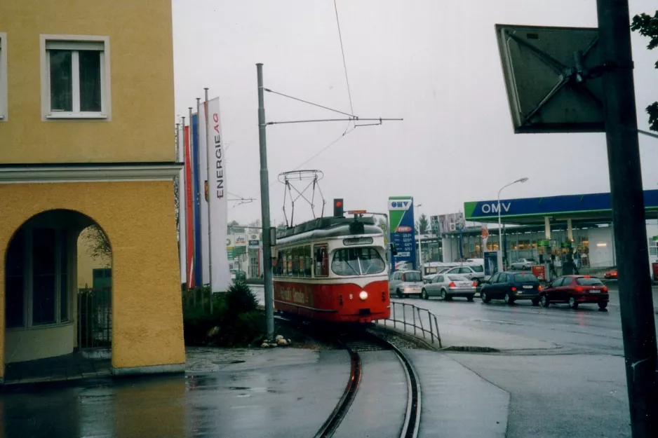 Gmünden tram line 174 with railcar 8 on Bahnhofstraße (2004)