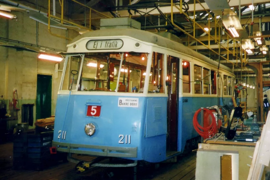 Gothenburg railcar 211 inside Gårdahallen (2005)