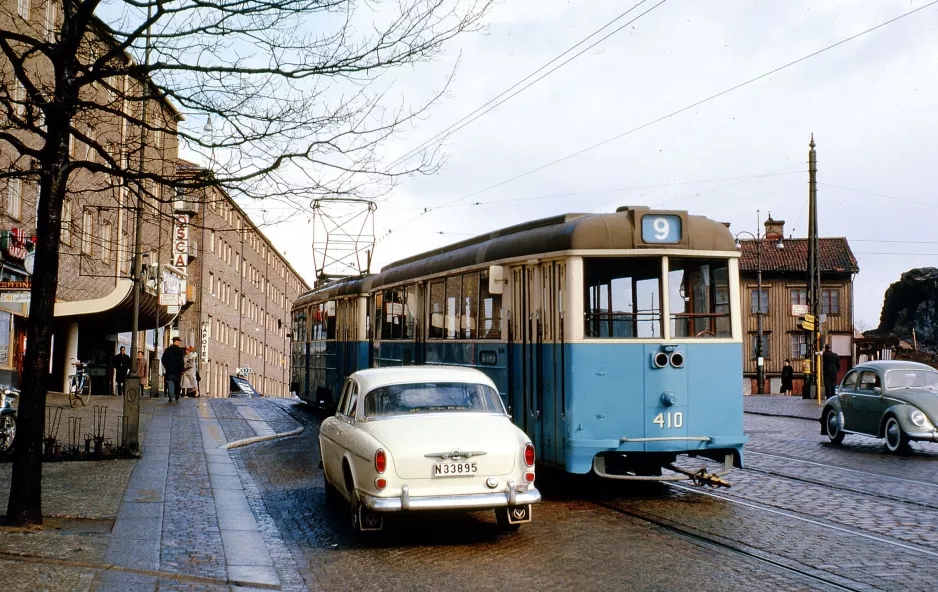 Gothenburg tram line 9 with sidecar 410 on Första Långgatan (1962)