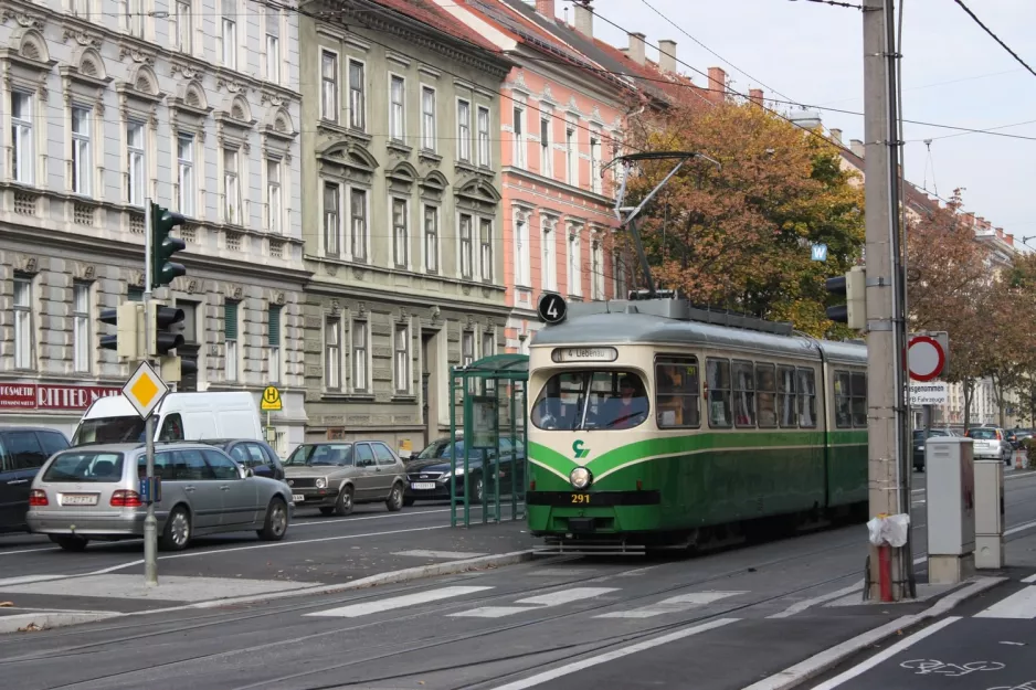 Graz tram line 4 with articulated tram 291 at Steyrergasse (2008)