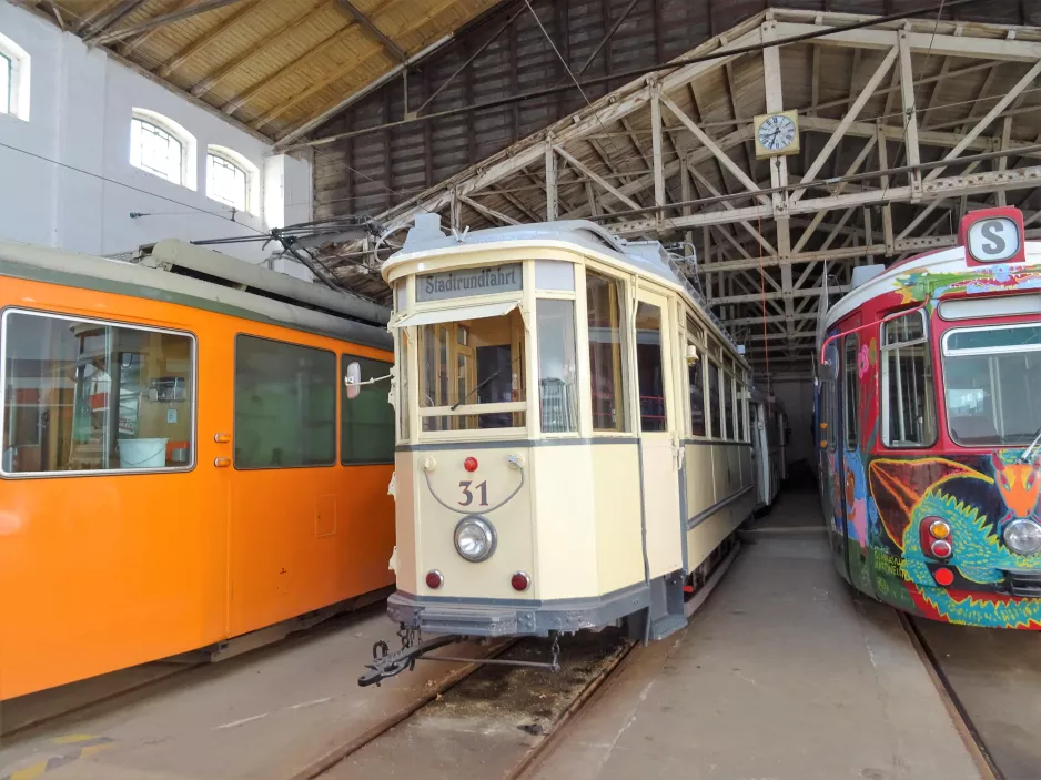 Halberstadt museum tram 31 at Friedhof (2017)