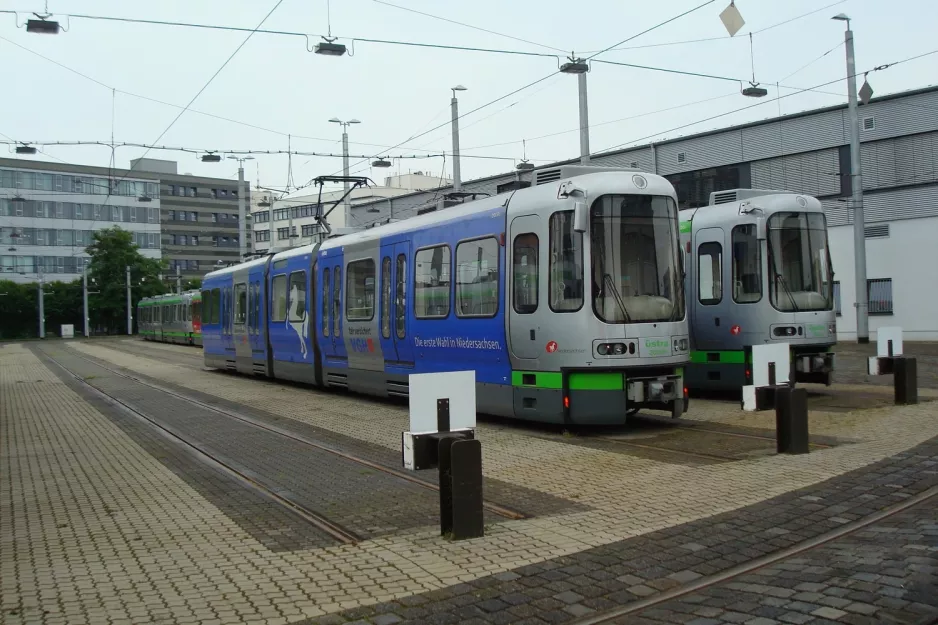Hannover articulated tram 2009 at the depot Buchholz/Betriebshof (2010)
