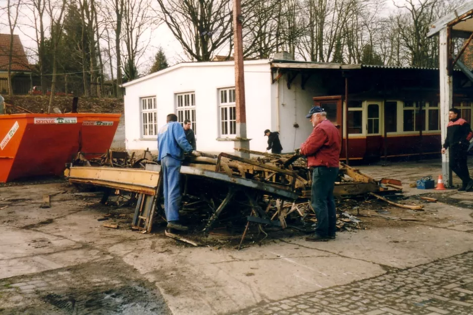 Hannover railcar 2, side view Straßenbahn-Museum (2004)