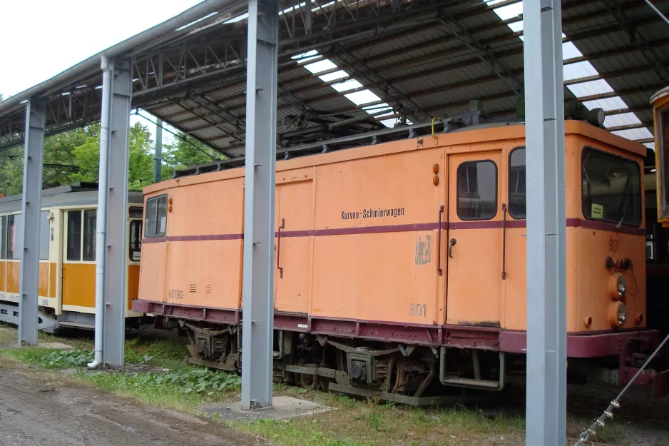 Hannover service vehicle 801 inside the depot Hannoversches Straßenbahn-Museum (2016)