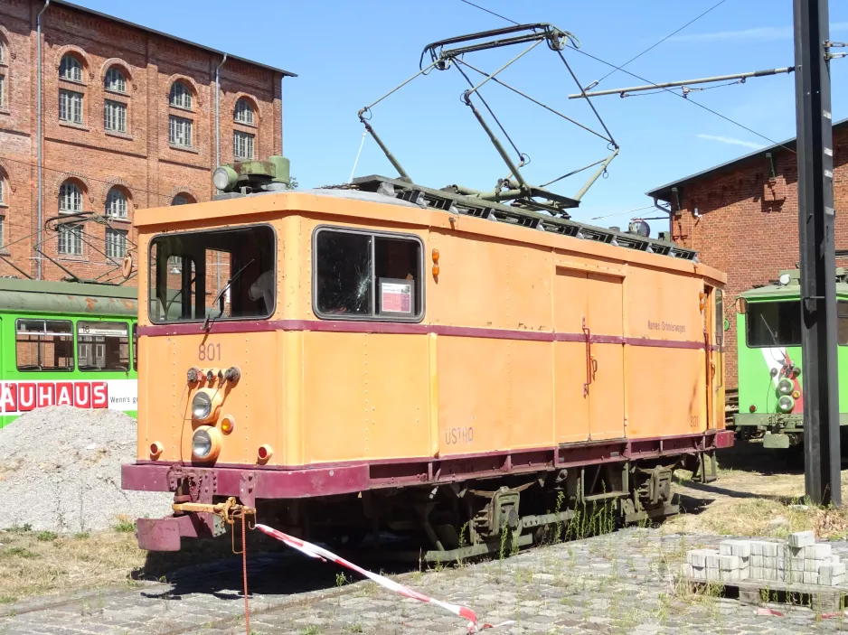 Hannover service vehicle 801 on the side track at Hannoversches Straßenbahn-Museum (2022)