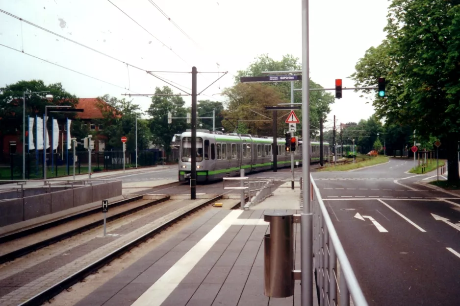 Hannover tram line 6 on Freundallee (2000)