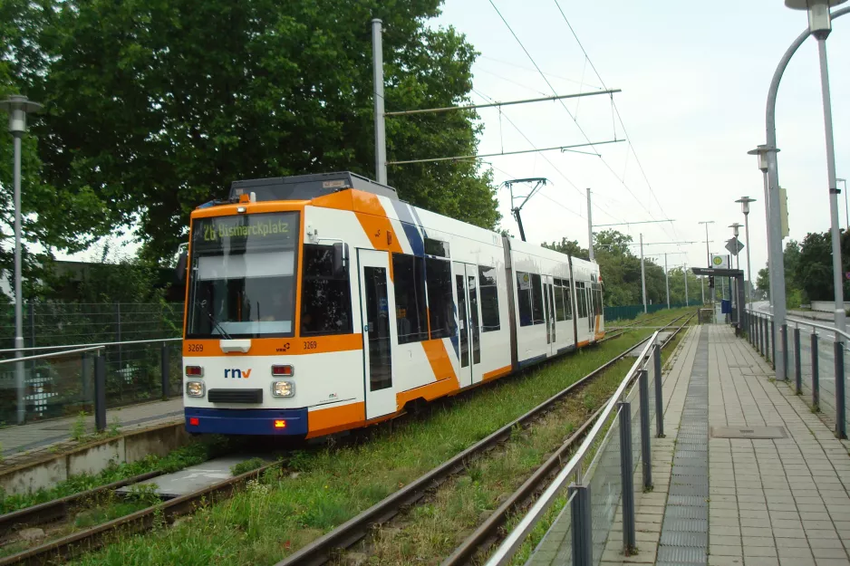 Heidelberg tram line 26 with articulated tram 3269 at Messplatz (2014)
