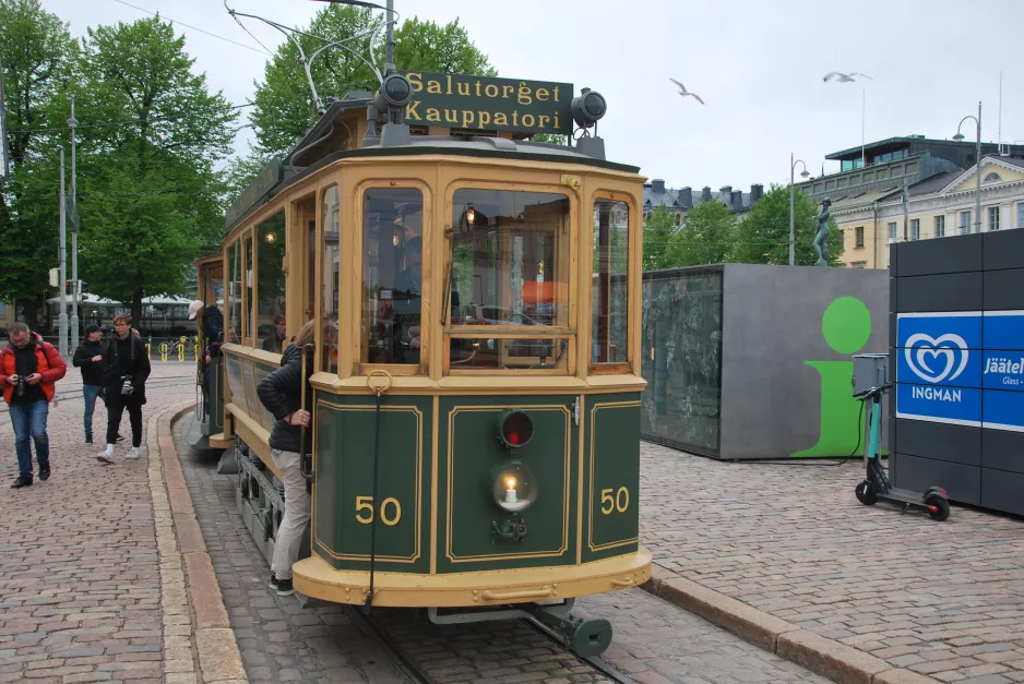 Helsinki museum line with railcar 50 at Kauppatori/Salutorget (2019)