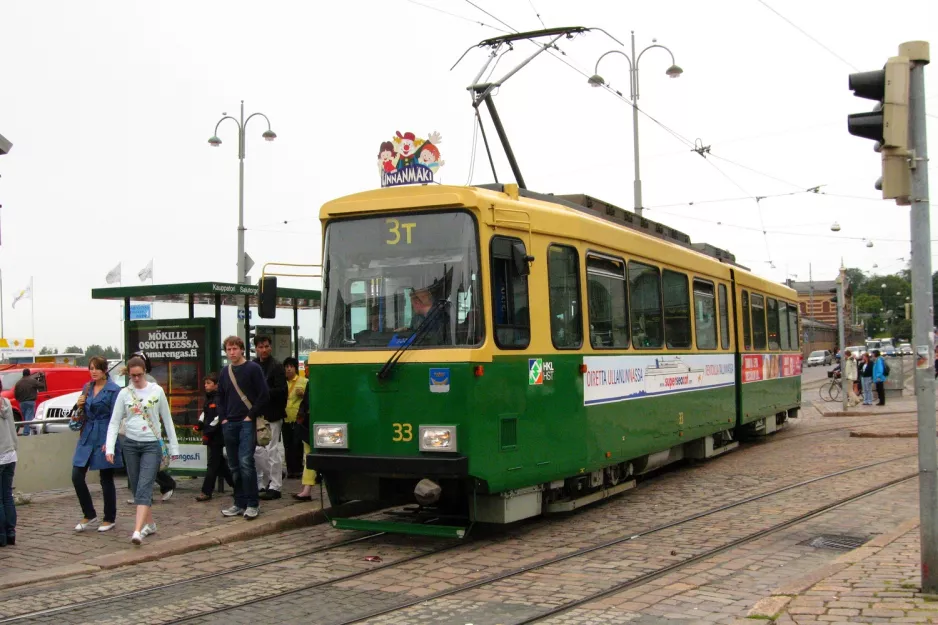 Helsinki tram line 2 with articulated tram 33 at Kauppatori/Salutorget (2008)