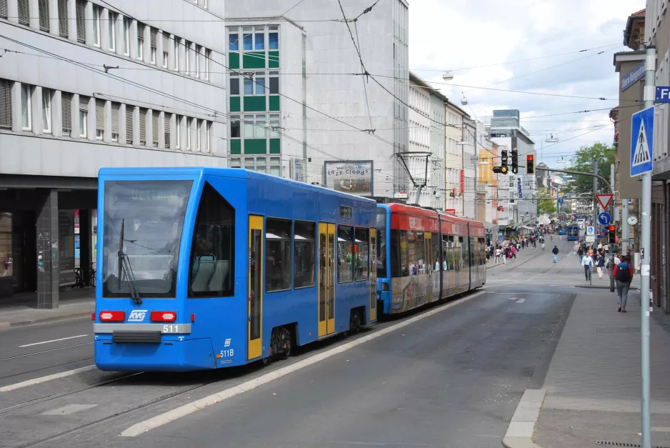 Kassel tram line 1 with low-floor sidecar 511 on Fünffensterstraße (2022)