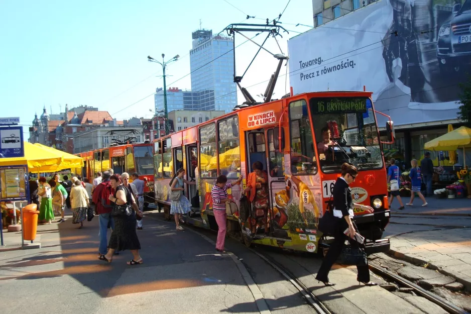 Katowice tram line T16 with railcar 268 at Rynek (2008)