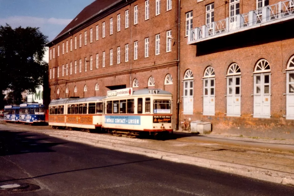 Kiel tram line 4 with railcar 242 at Fähre Holtenau (Schleusenstraße) (1981)