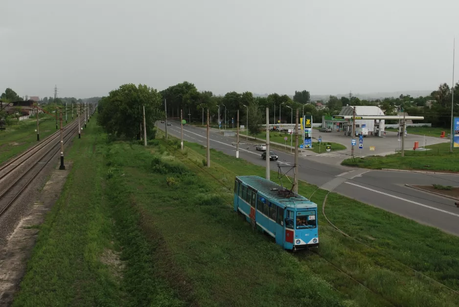 Kostiantynivka tram line 4 with railcar 002 on Oleksy Tykhoho Street (2012)