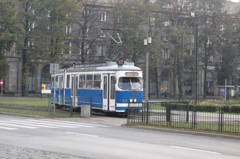 Kraków extra line 17 with articulated tram 164 on plac Centralny Imienia Ronalda Reagana (2011)