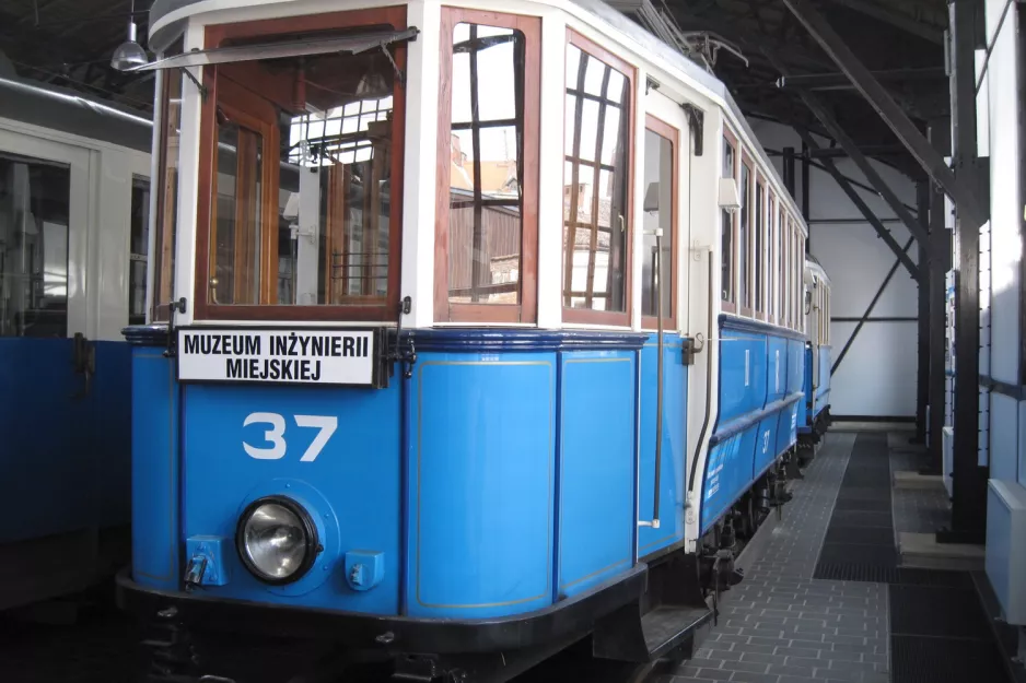 Kraków railcar 37 on Muzeum Inźynierii Miejskiej (2011)