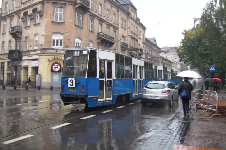 Kraków tram line 3 with railcar 398 on Juliana Dunajewskiego (2011)