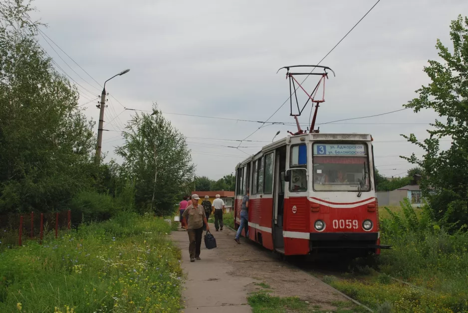 Kramatorsk tram line 3 with railcar 0059 on Kruchkovskoho Street (2012)