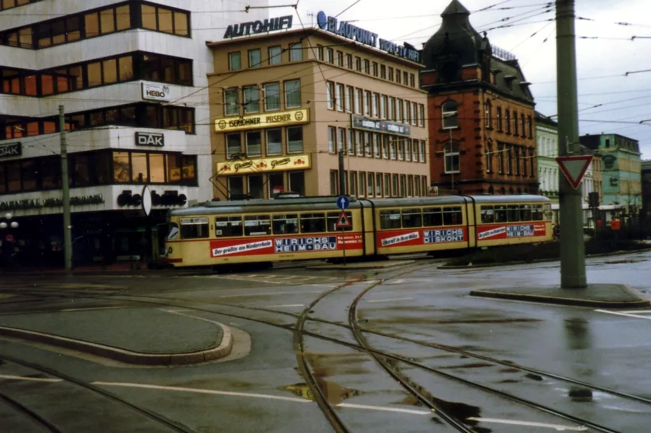 Krefeld tram line 044 in the intersection Ostwall/Am Hauptbahnhof (1988)